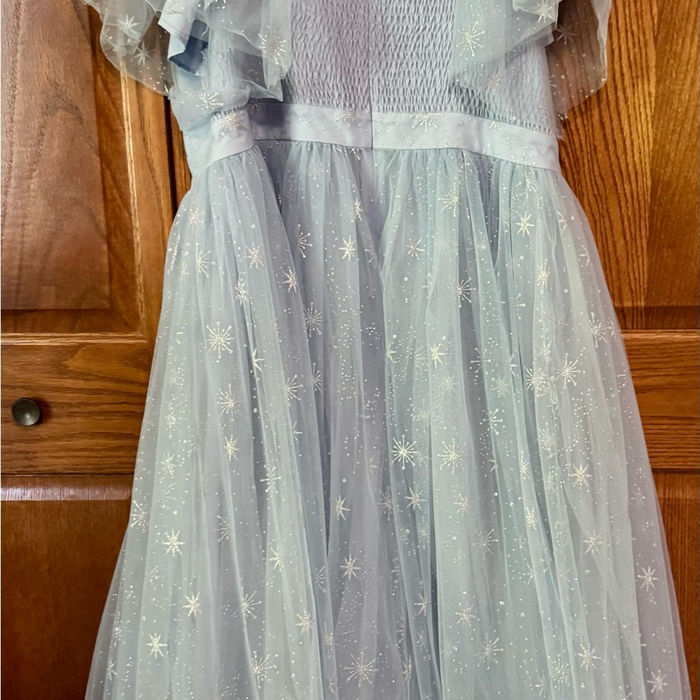 Elegant Baby Blue Dress - Picture 2 of 9